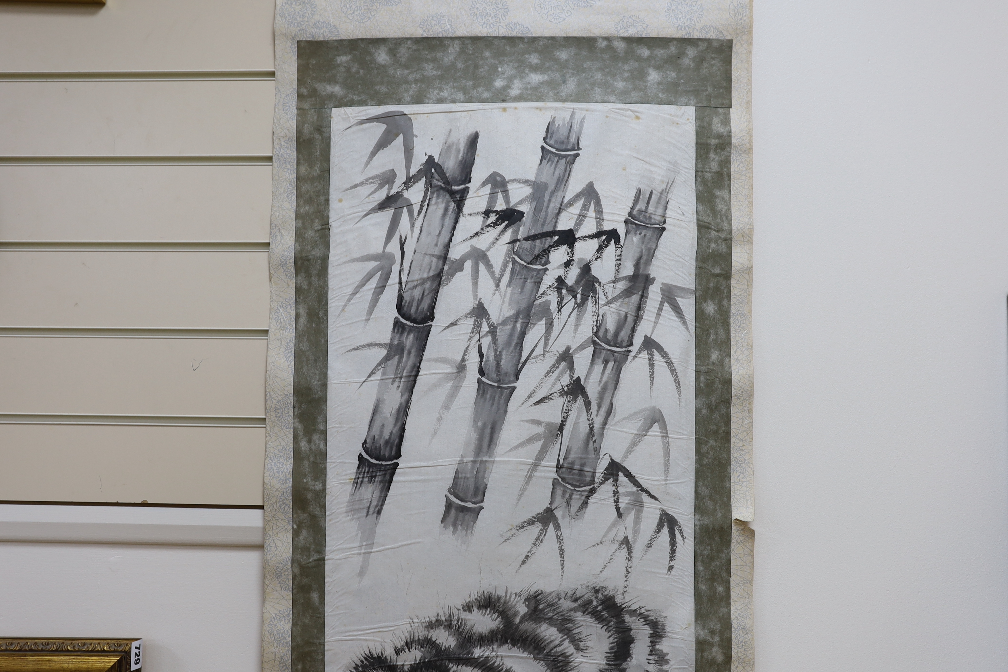 Hayashi Michkiken (Japanese late 20th century), watercolour scroll painting depicting a tiger and bamboo, inscribed and dated 64th year Showa for 1986, 119 x 40cm